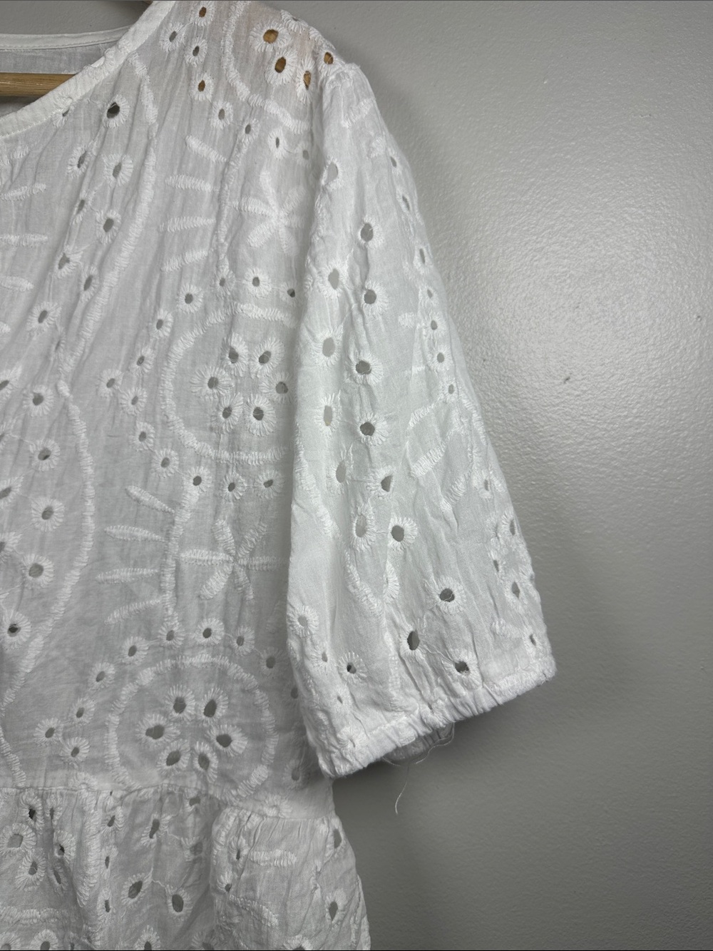 White Eyelet Cottagecore Peasant Blouse With Front Ties, XL - Picture 4 of 4